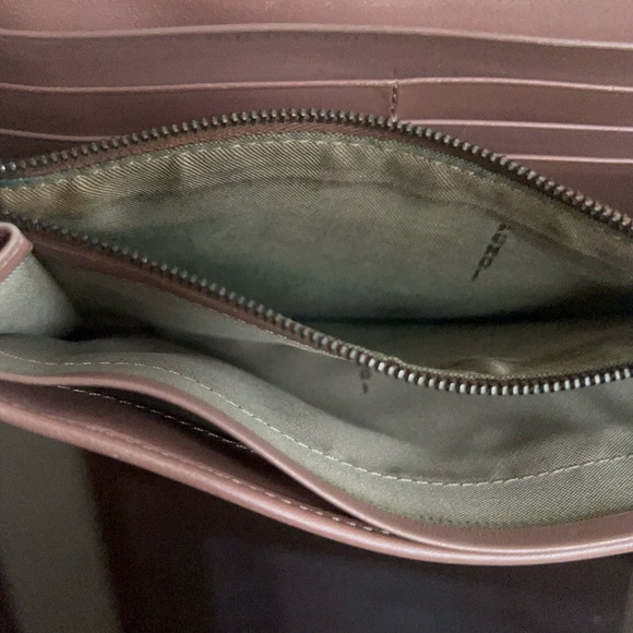 Fendi - Picture 9 of 13